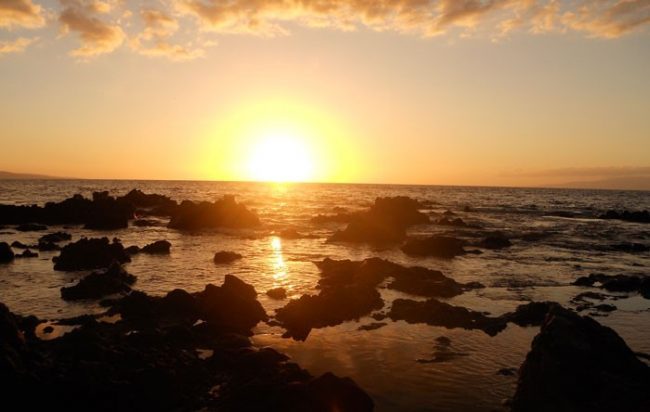 Kihei-beach-sunset-Maui-Hawaii